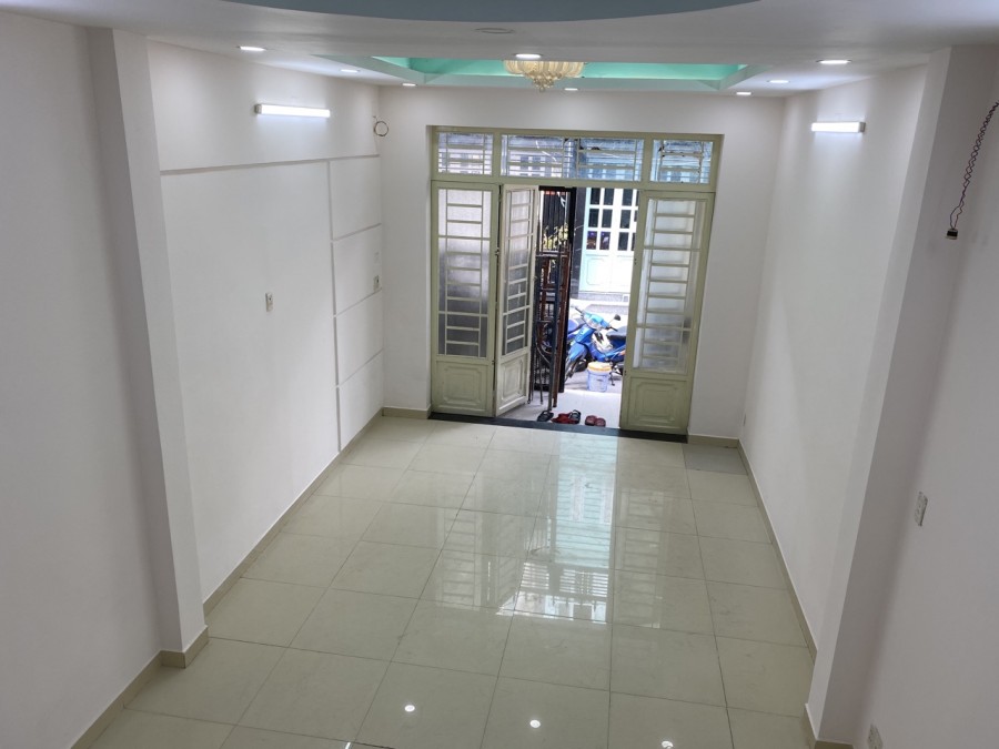 Bán nhà Diên Hồng giá tốt nhất khu vực diện tích 46m2 1 trệt, 2 lầu