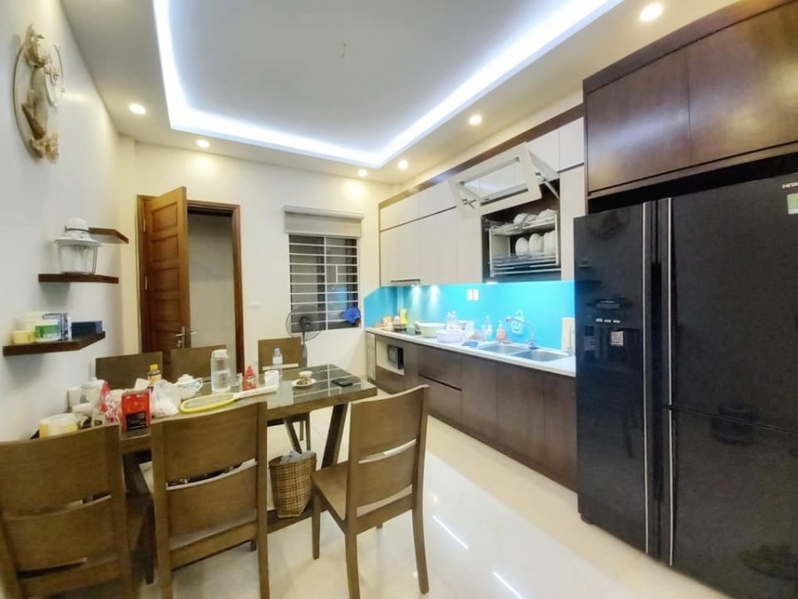 Bán nhà Yên Hoà dt 55m2 5 tầng, ngõ thông ô tô đỗ cửa ở luôn, giá nhỉnh 6 tỷ
