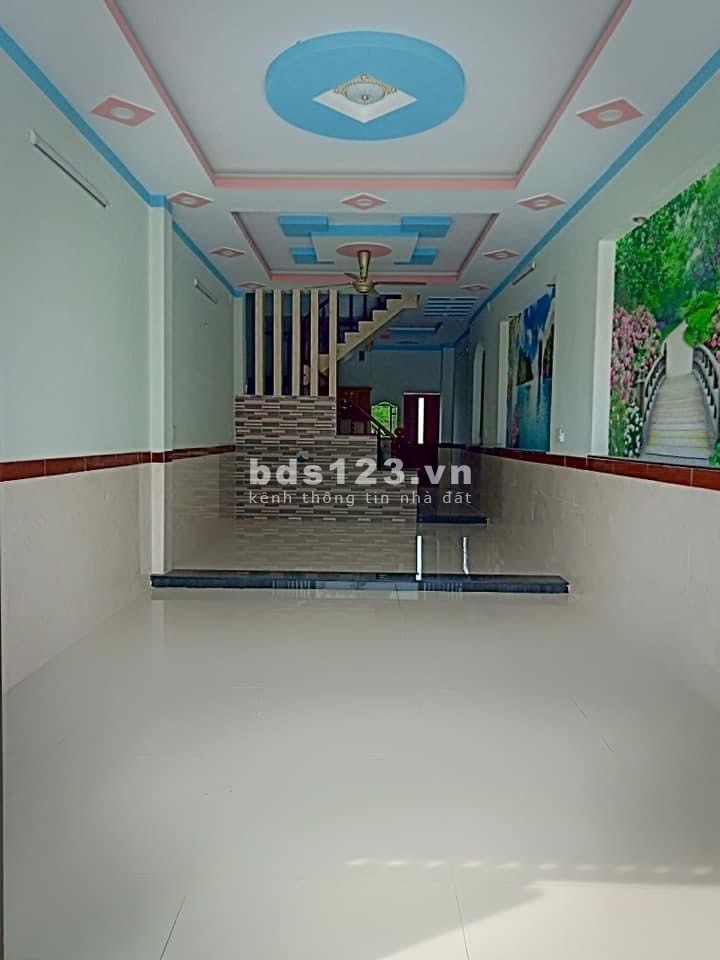 Bán nhà 1 trệt 1 lầu,giá rẻ,ngày Quốc Lộ 1K,Dĩ an,Bình Dương,64m