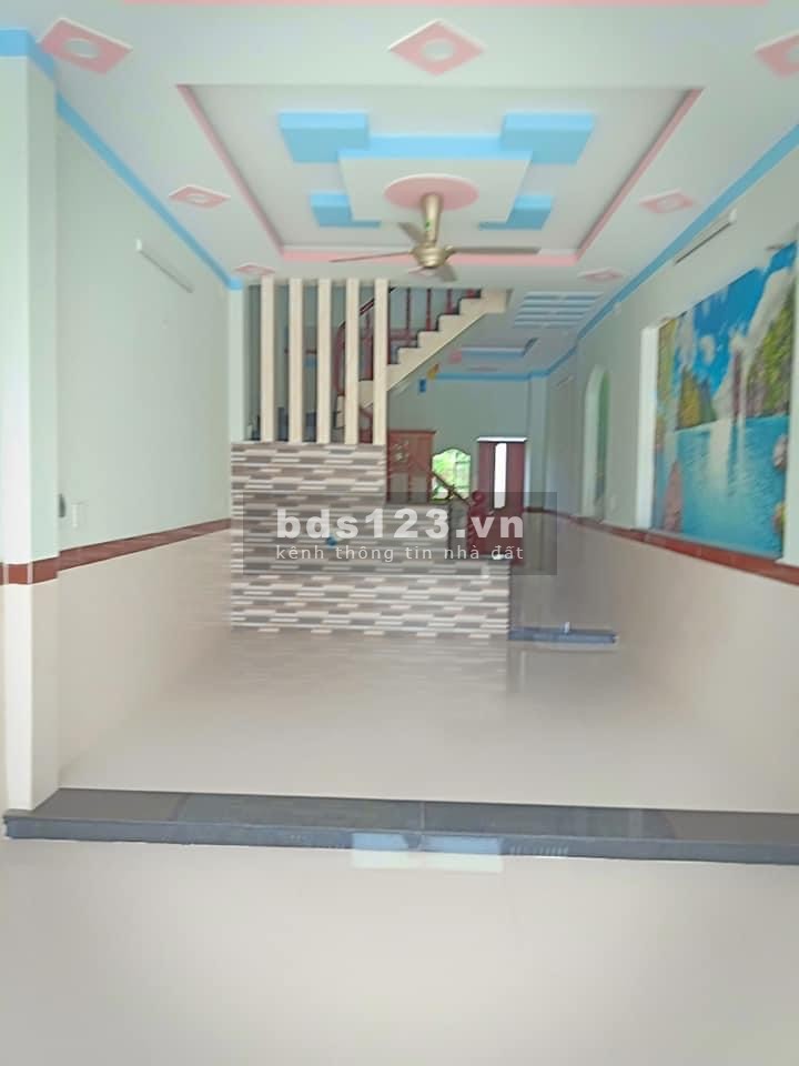 Bán nhà 1 trệt 1 lầu,giá rẻ,ngày Quốc Lộ 1K,Dĩ an,Bình Dương,64m