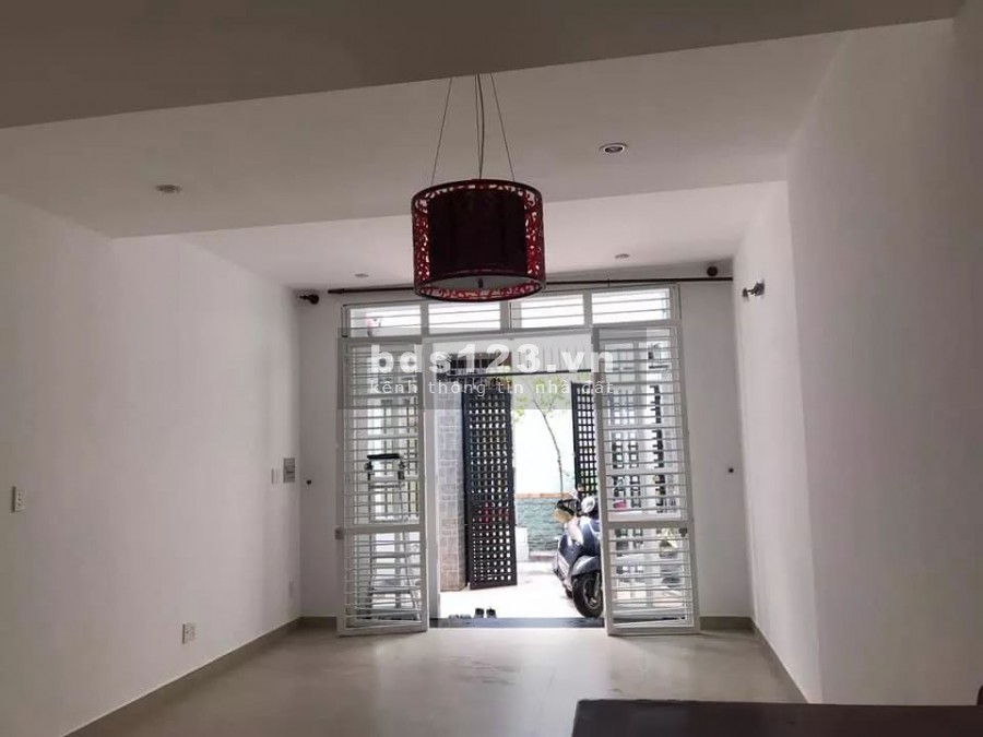 Bán Nhà Đường 3/2, Quận 10, 44m2, 3 Tầng Giá rẻ, chỉ 5 tỷ Chính Chủ