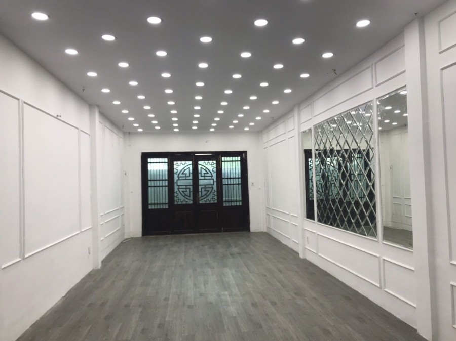 Cho Thuê Nhà giá tốt Khu Vip Hai Bà Trưng, P.Tân Định, Q.1, 4x33m, 1 trệt 3 lầu
