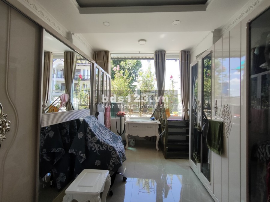 Nhà Đẹp mặt tiền đường Đào Cam Mộc phường 4 Quận 8 6PN 6WC