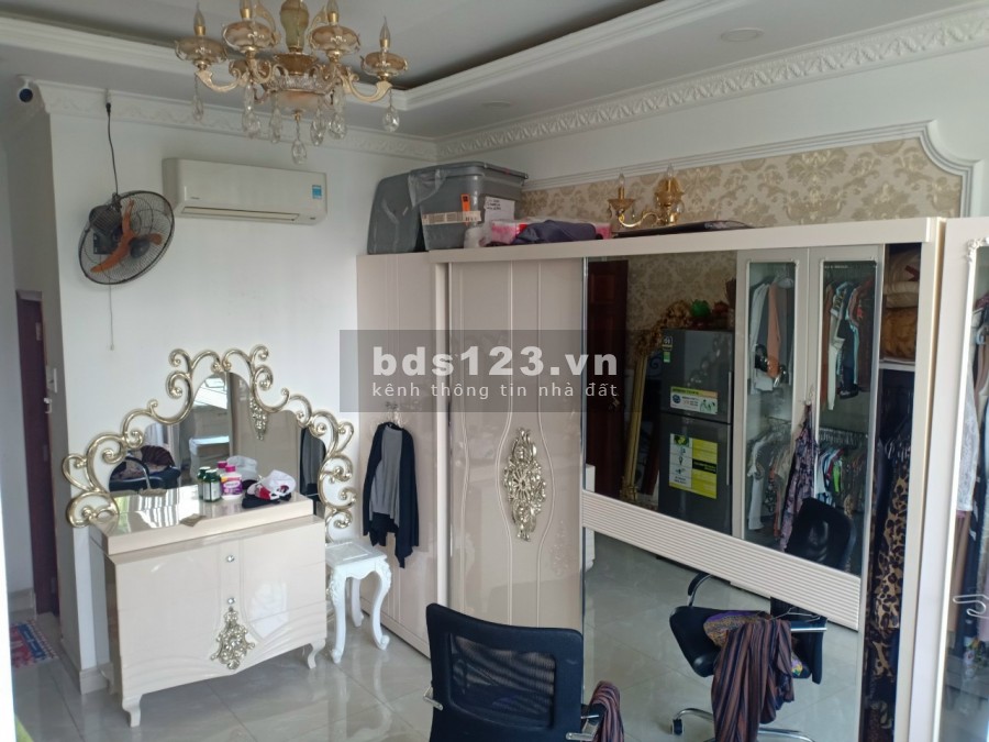 Nhà Đẹp mặt tiền đường Đào Cam Mộc phường 4 Quận 8 6PN 6WC