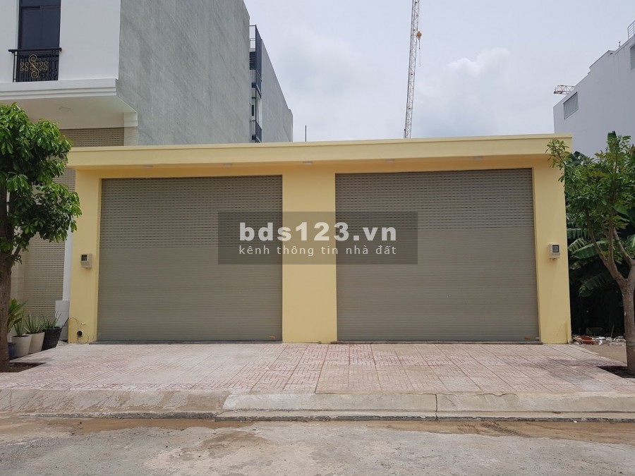 Cho thuê nhà rộng 10x20m Trệt trống suốt, sẵn máy lạnh An Phú Quận 2