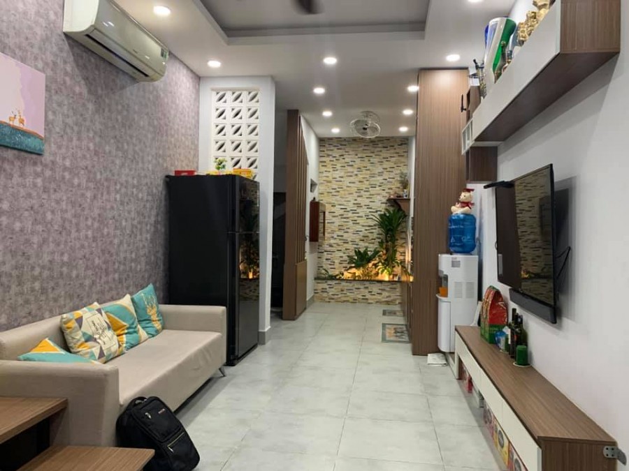 Bán nhà Phùng Văn Cung, TK 50% Phí Sắm Nội Thất, 42m2, giá 4.2 tỷ