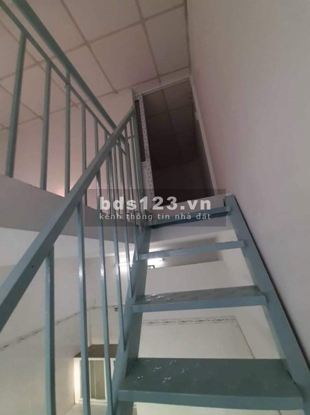 Chính chủ bán gấp nhà đẹp 1 trệt, 1 lầu. Nhà Bè giá 1.050 tỷ, thương lượng
