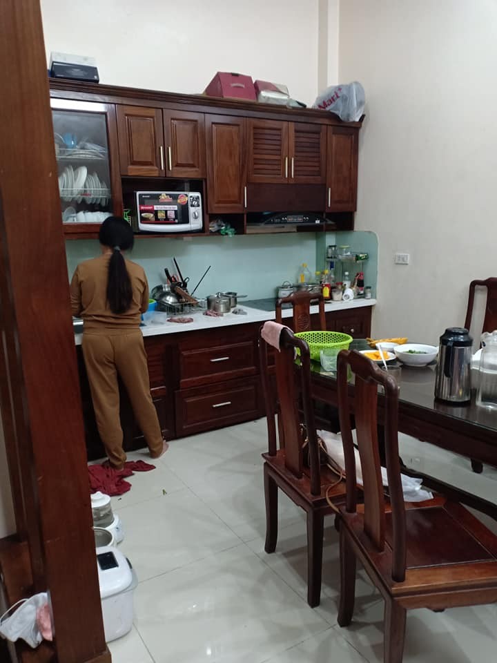 Nhà đẹp Trần Cung gần phố, ở siêu thích. Diện tích 30m, mặt tiền hơn 4m.