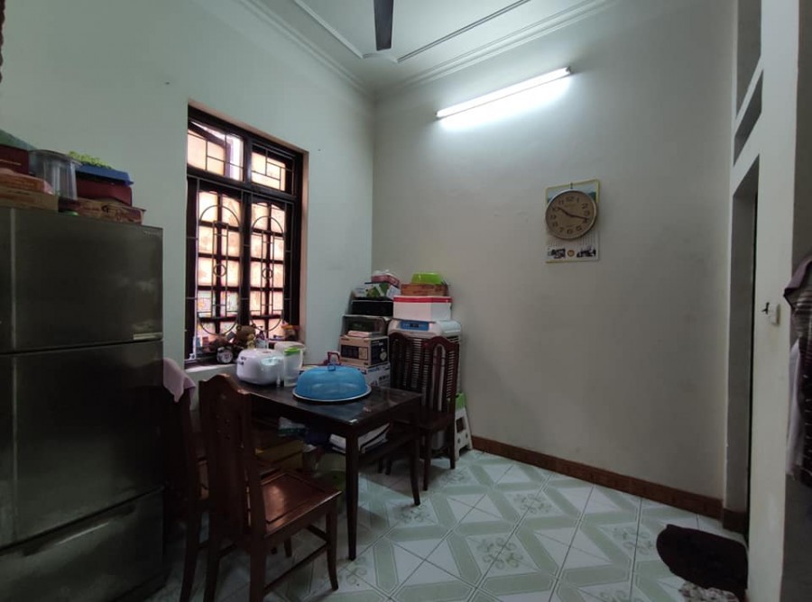 Bán nhà Bà Triệu Hà Đông 60m 4 tầng mặt tiền 5.2m chỉ 4.x tỷ ô tô vào nhà lô góc 3 thoáng