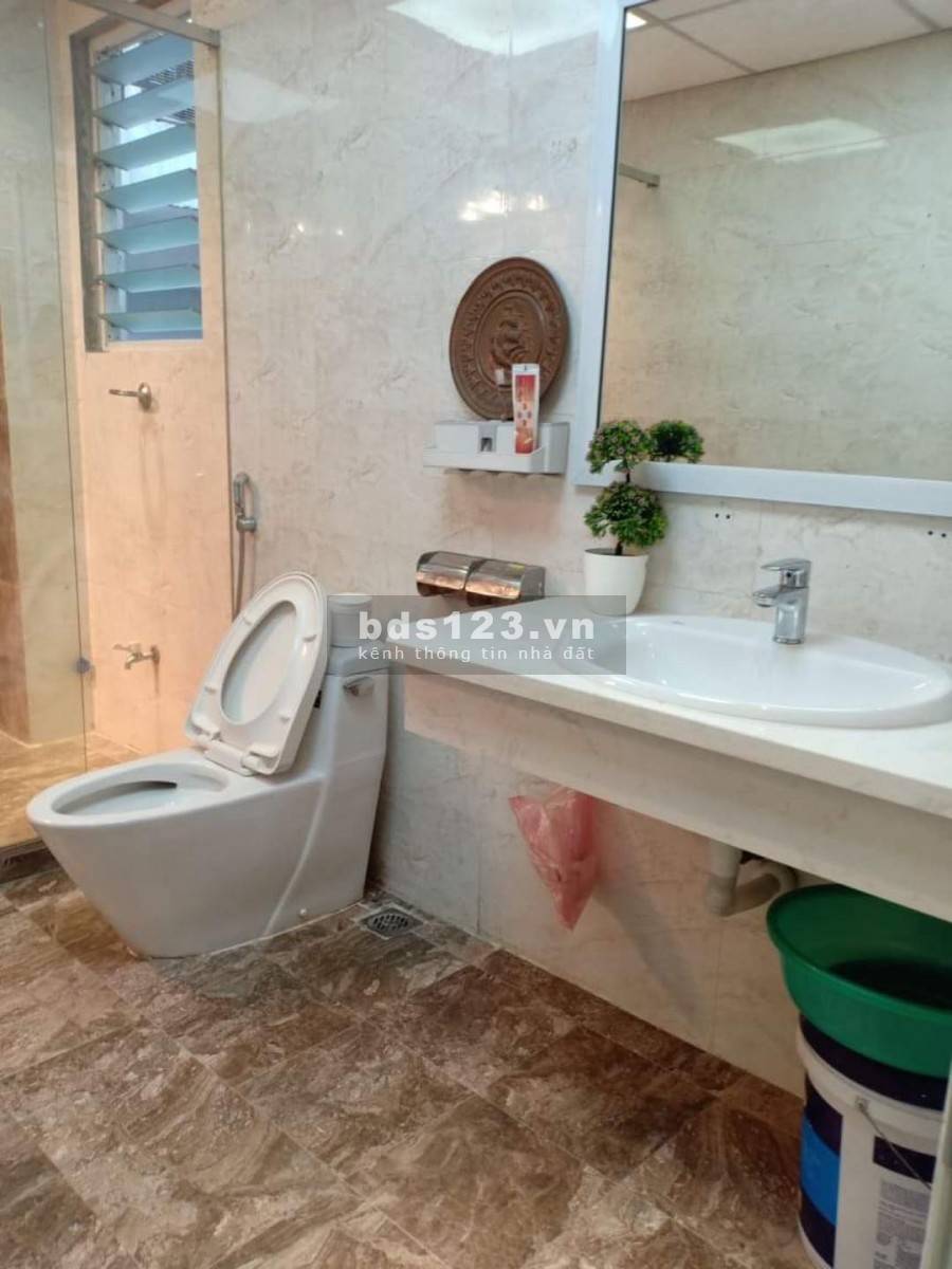 Nhà mới đẹp 5 tầng, 3 phòng ngủ khép kín ngõ 354 Trường Chinh, dt 45m2, mt 4m giá 4.7 tỷ