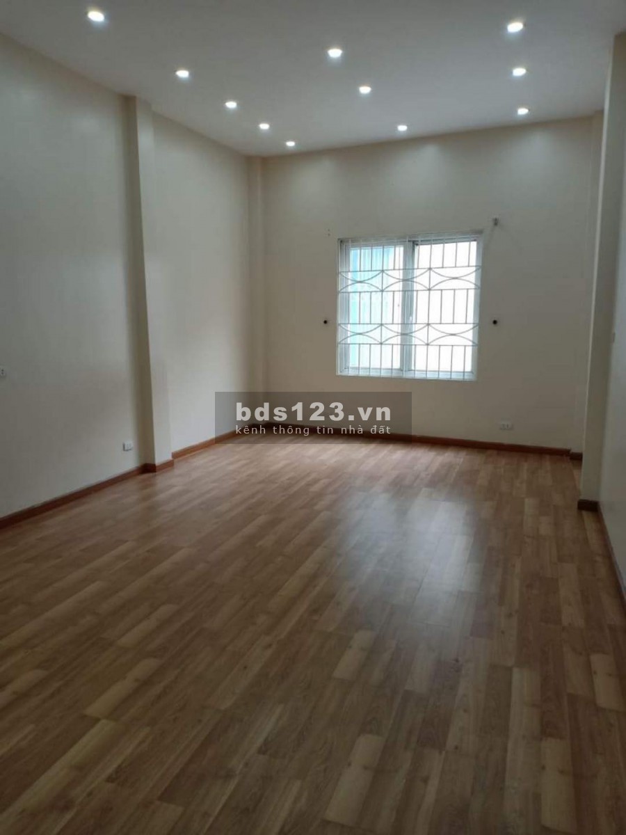 Nhà mới đẹp 5 tầng, 3 phòng ngủ khép kín ngõ 354 Trường Chinh, dt 45m2, mt 4m giá 4.7 tỷ