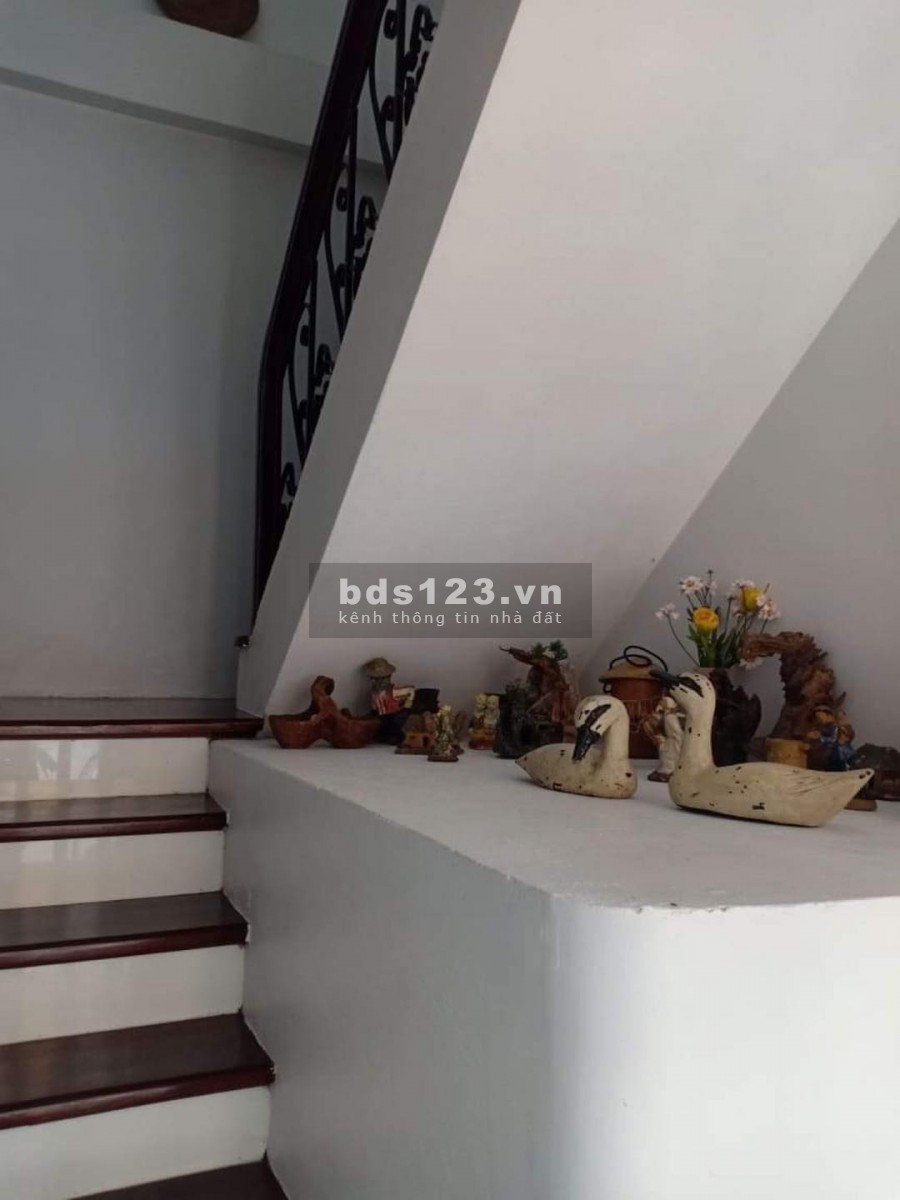 Nhà mới đẹp 5 tầng, 3 phòng ngủ khép kín ngõ 354 Trường Chinh, dt 45m2, mt 4m giá 4.7 tỷ