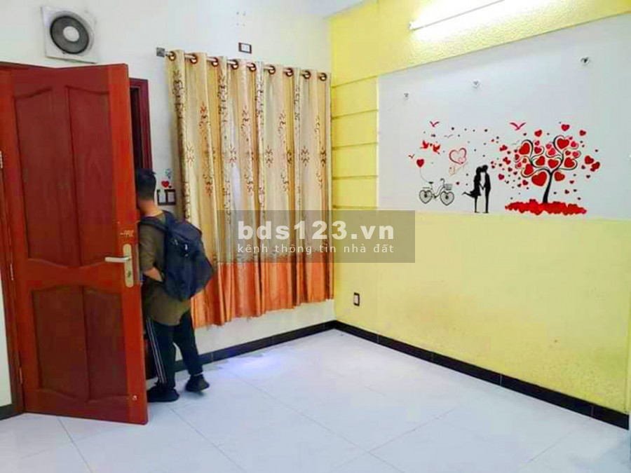 Bán nhà Mặt Tiền đường số 4, phường 7, Gò Vấp, 5 Tầng BTCT.