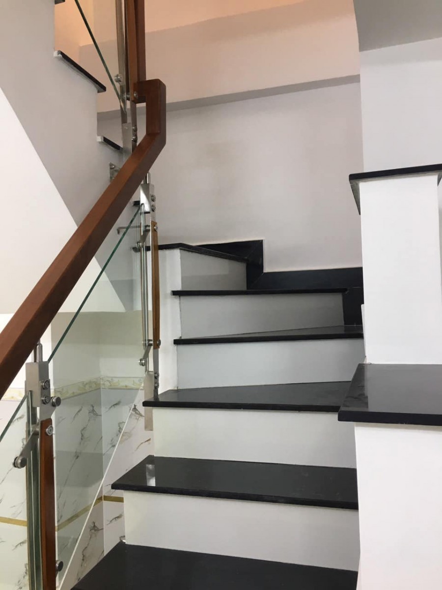 Bán nhà mới cứng sát mặt tiền Nguyễn Thị Tần, diện tích 48m2, giá 6.6 tỷ