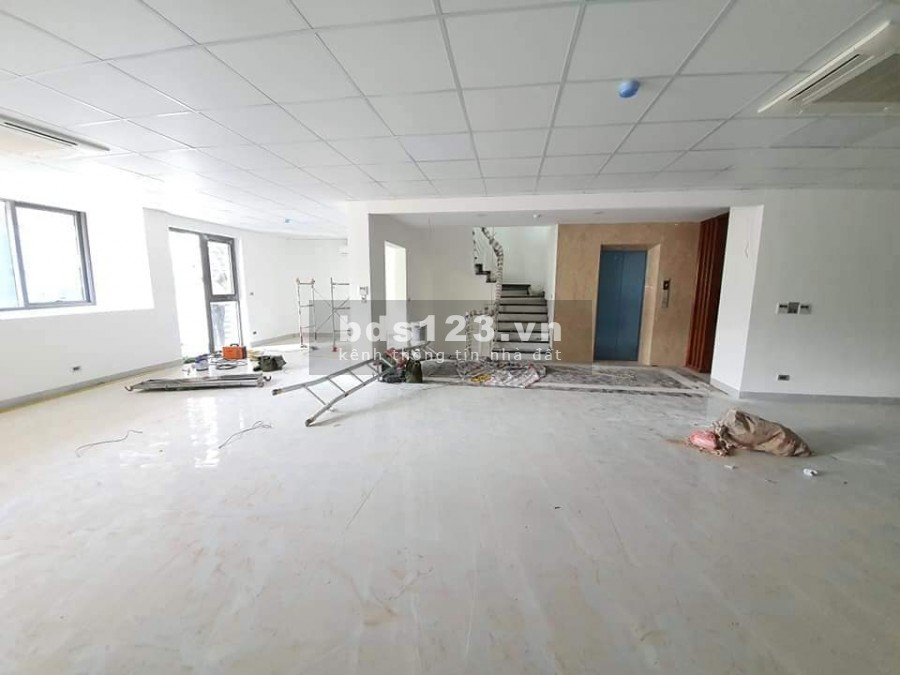 Tòa nhà văn phòng mặt tiền khủng, 210m2 MTx10m 9T Thụy Khuê Tây Hồ