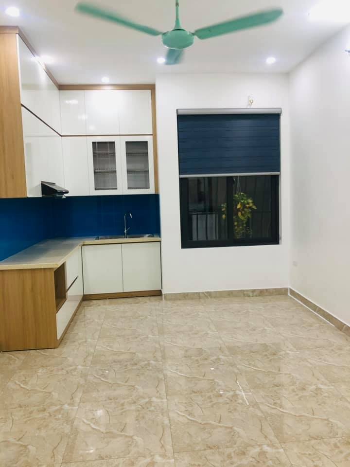 Nhỏ Tiền, Nhà Siêu đẹp Tân Mai, Hoàng Mai, 5 tầng x 3 ngủ x 2.x tỷ LH 0944267031