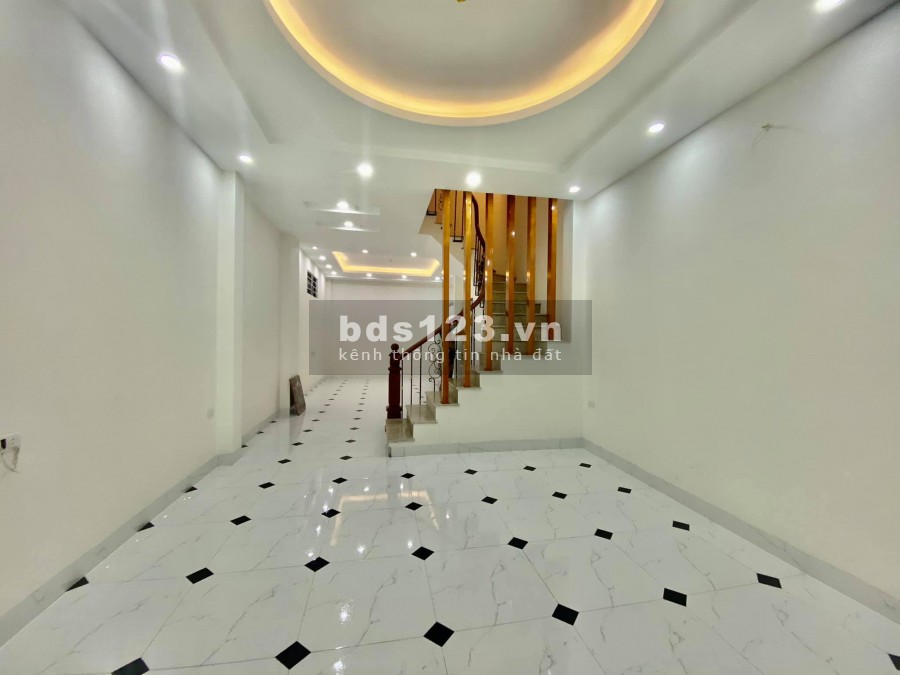 Nhà mới koong lô góc ở luôn, ô tô cách 50m2, sỗ sẵn, bao sang tên