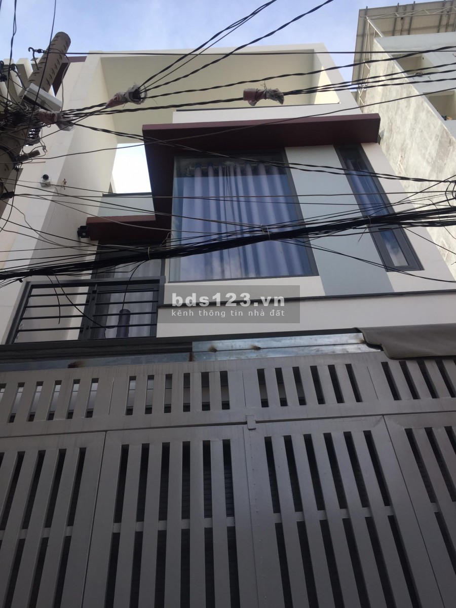 Bán nhà Bờ Bao Tân Thắng, Tân Phú dt 60m2 2 tầng, hẻm xe hơi, giá 5 tỷ 4
