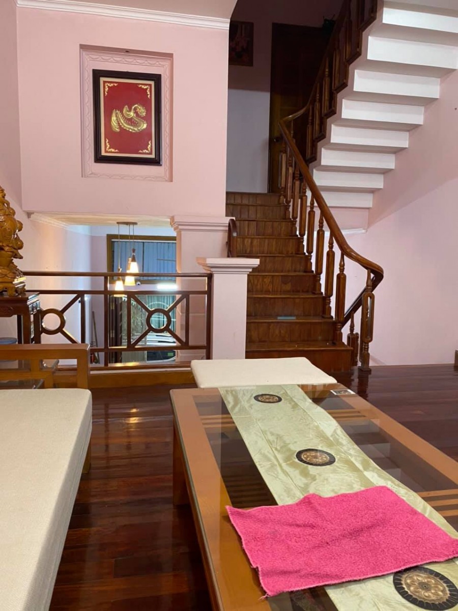 Nhà đẹp, Phân Lô, 2 thoáng, Ô tô, Khương Đình, Hà Nội dt 50m2, mt 4m, 5 tầng