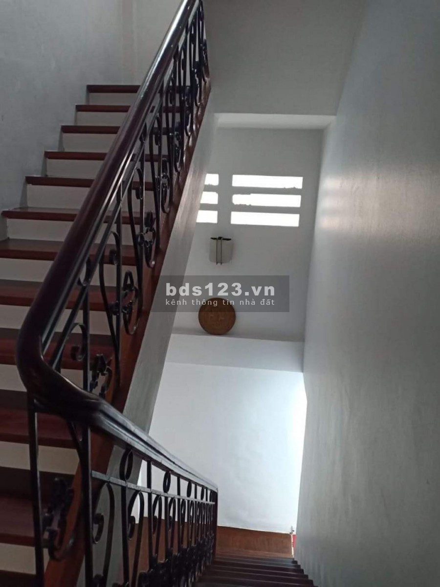 Nhà mới đẹp 5 tầng, 3 phòng ngủ khép kín ngõ 354 Trường Chinh, dt 45m2, mt 4m giá 4.7 tỷ