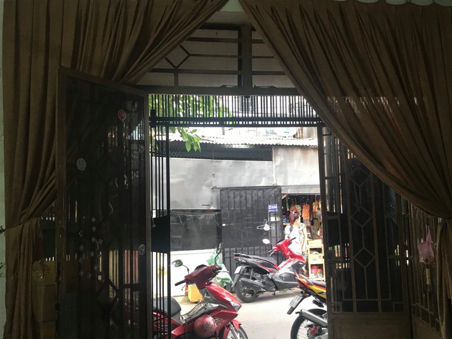 Nhà 3 tầng đúc lô góc 2 xe hơi tránh dt 35m, giá 3.9 tỷ, Nguyễn Văn Lượng, Gò Vấp