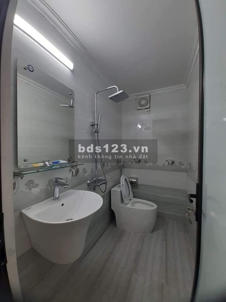 Siêu phẩm Minh Khai, nhà mới đẹp, ô tô cách nhà 10m, giá 45m2, giá bán 3.65 tỷ, pháp lí chuẩn
