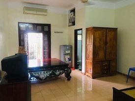 Cần bán gấp nhà Phố Thịnh Quang để đi Úc (60M2: 4,2Tỷ) ngõ trước nhà rộng 3m