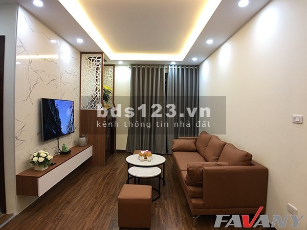 Bán nhà nguyên căn lô góc 10m, ô tô nhà đẹp, full đồ, diện tích 37m2
