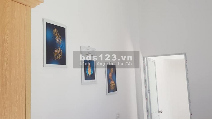 Cần bán nhà 30m2, đúc bê tông 4 tầng Quận Thanh Xuân, giá 2 tỷ, LHCC