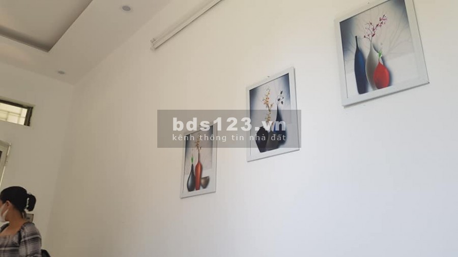 Cần bán nhà 30m2, đúc bê tông 4 tầng Quận Thanh Xuân, giá 2 tỷ, LHCC