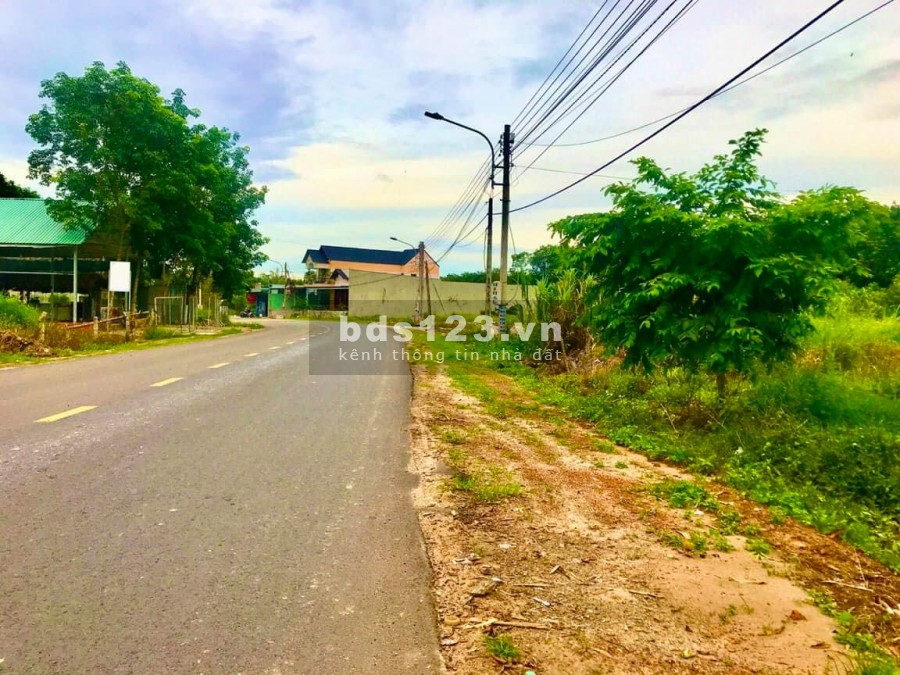 Cần bán đất với giá 335 triệu, chính chủ miễn trung gian, thổ cư 100m2