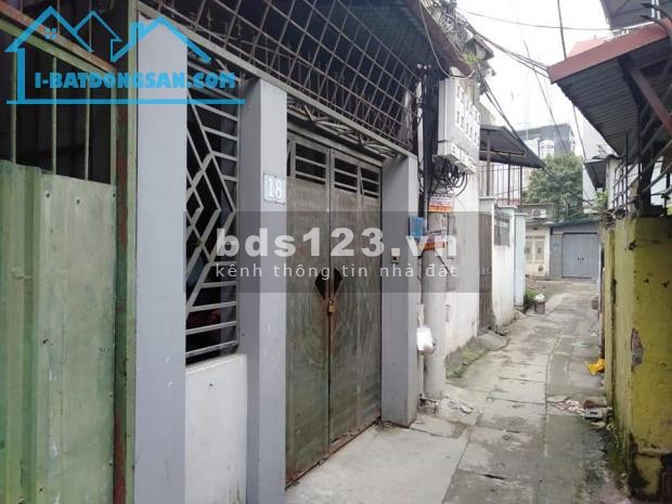 Bán nhà Văn Phú, trung tâm diện tích khủng, dt 50m2, giá 3 tỷ, bê tông