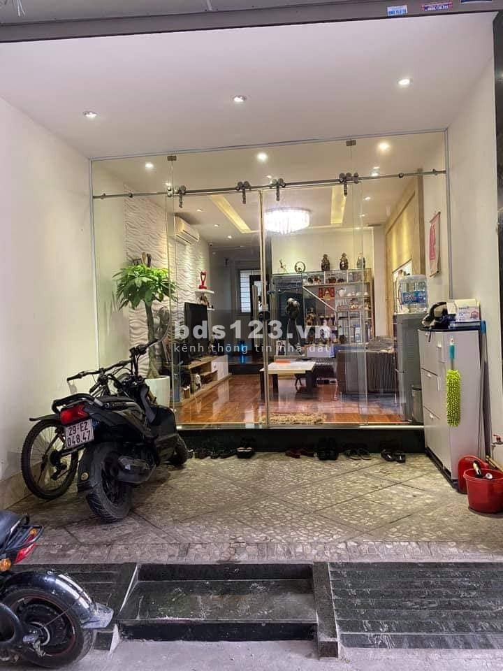Bán nhà ngay Đặng Văn Ngữ, Đống Đa 46m2, mt 4m, sân để xe riêng, Giá nhỉnh 4 tỷ