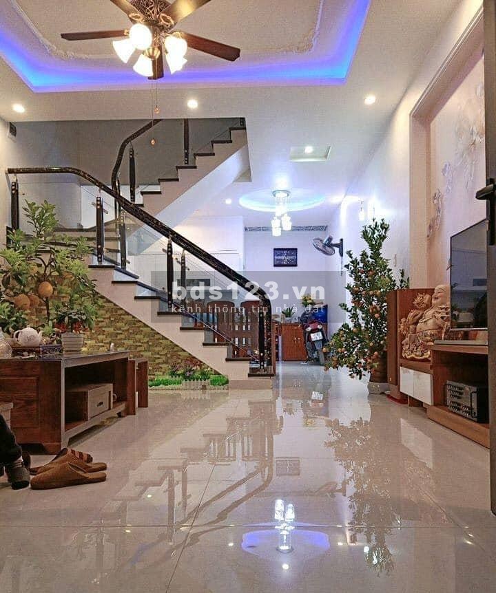 Bán Nhà Lạc Long Quân dt 95m2 giá 10 tỷ, Biệt thự nhà vườn trung tâm Tây Hồ