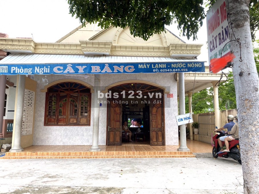 Bán gấp nhà nghỉ 441m2 MT 30m đường Hai Bà Trưng, Thị Trấn Long Hải, Bà Rịa Vũng Tàu. SHR
