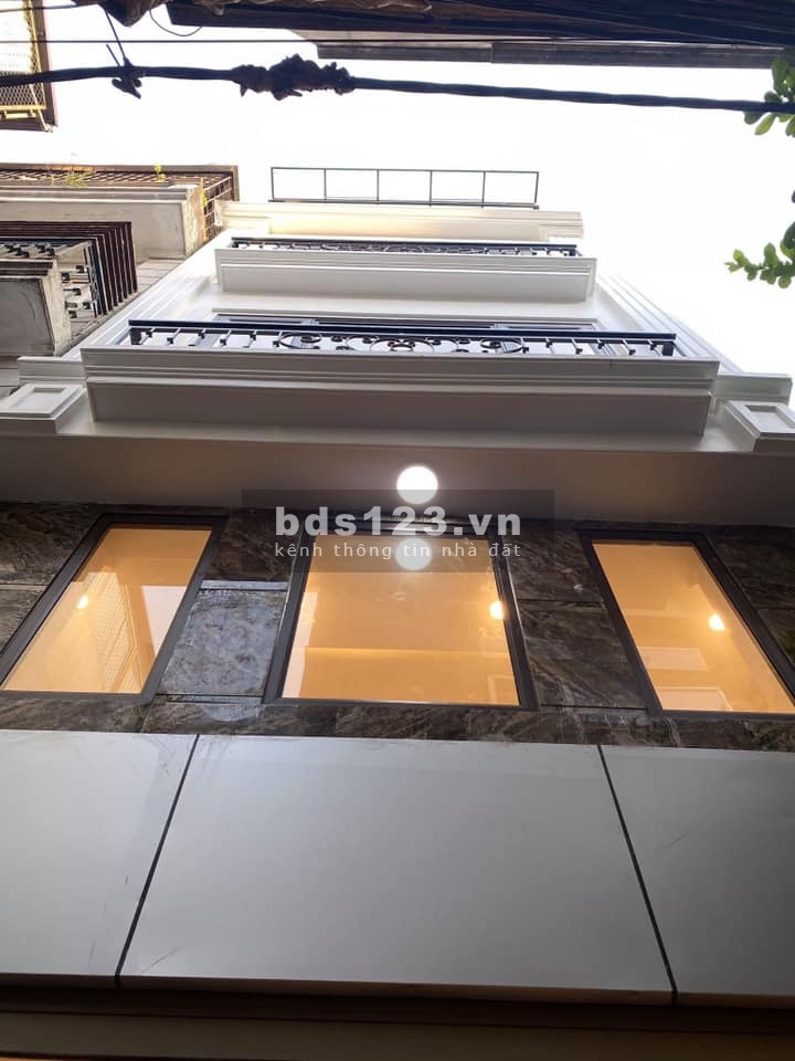 Siêu phẩm phố Khương Trung, mt 5m, dt 50m, ngõ rất rộng thoáng mát, ô tô vào nhà