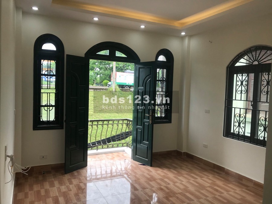 Lâm Du Bồ Đề. Nhà Lô Góc gara thang máy Nhật, kinh doanh, đúc 6 tầng giá 10.5 tỷ.