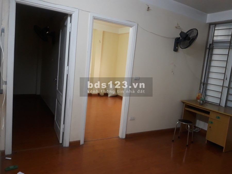 Bán nhà Lạc long Quân ngõ 2m diện tích 33m2, giá thoả thuận, sổ đỏ chính chủ