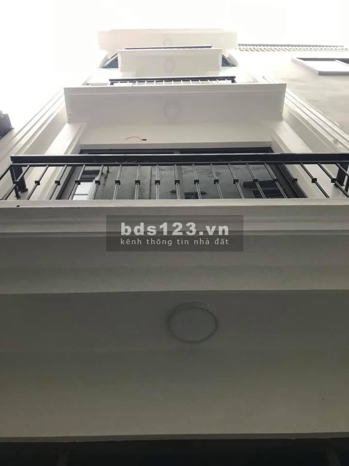 Bán nhà đẹp Cầu Diến ở ngay Quận Bắc Từ Liêm, dt 35m2, giá 2.x tỷ