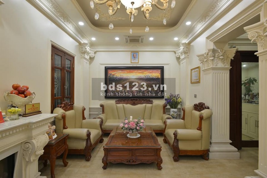 Biệt thự đẹp Ngụy Như Kon Tum 130m2 x 4 tầng, mặt tiền 7.5m, thang máy. Giá 29 tỷ