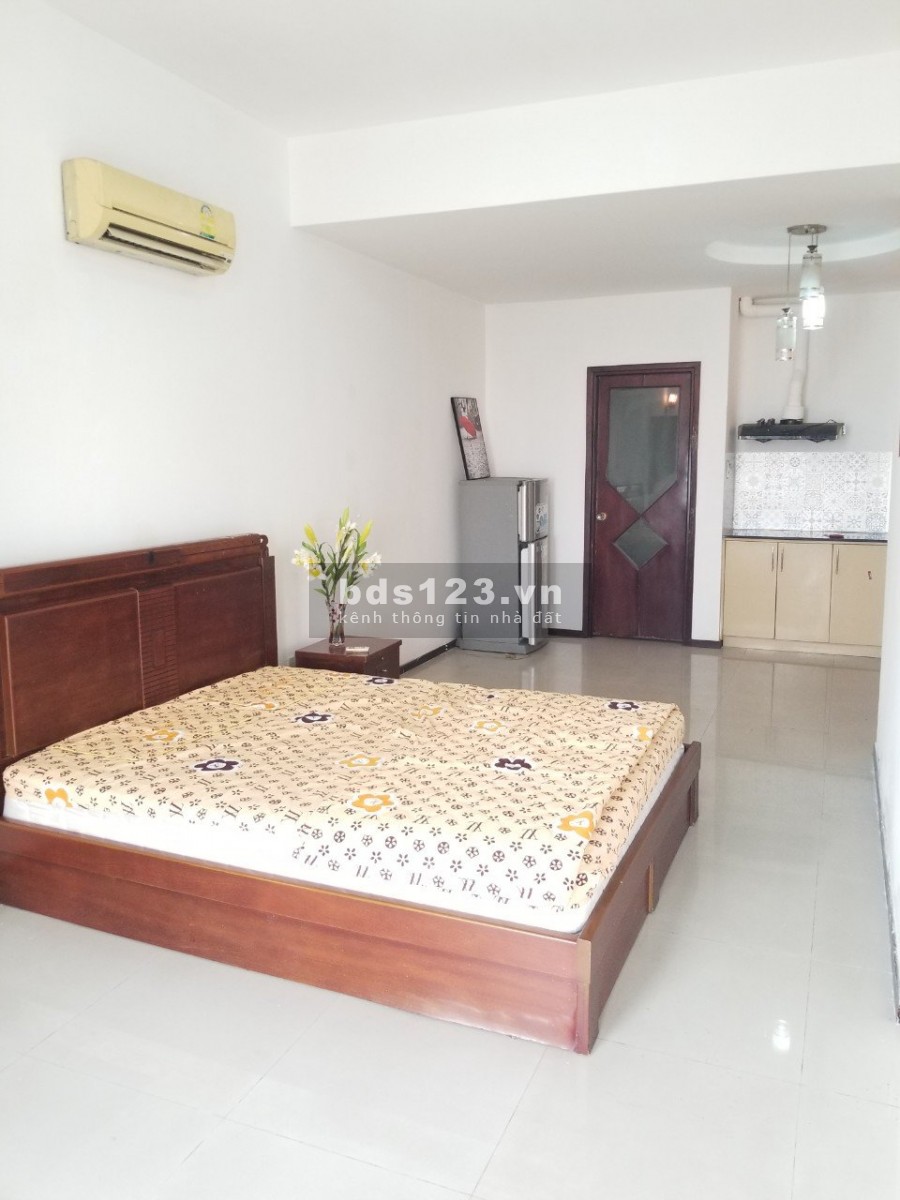 Studio đầy đủ nội thất, mặt tiền đường Võ Văn Kiệt Q5, diện tích 35m2