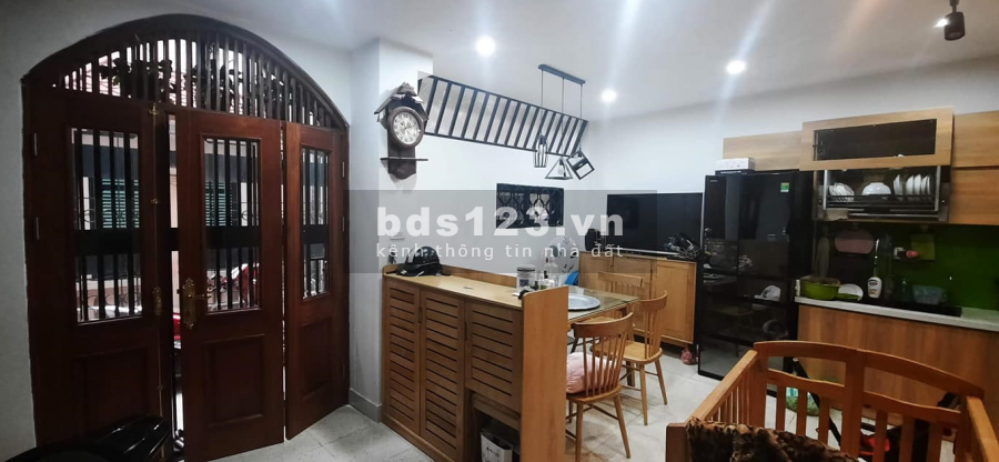Nhà tự xây cực đẹp gần phố tặng nội thất 35x5t, chỉ 3.69 tỷ. LH: 0941111357