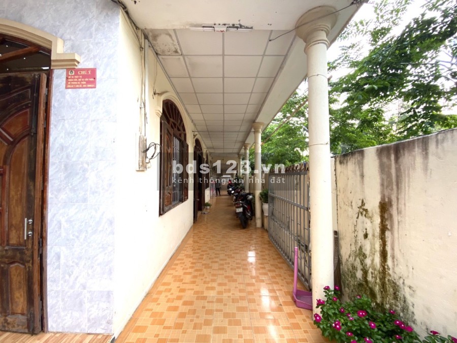 Bán gấp nhà nghỉ 441m2 MT 30m đường Hai Bà Trưng, Thị Trấn Long Hải, Bà Rịa Vũng Tàu. SHR