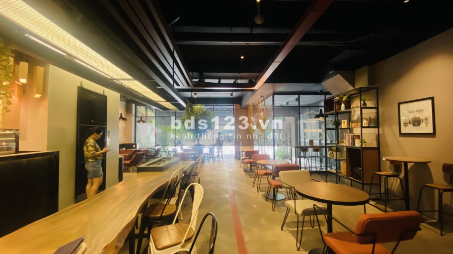 Cho thuê mặt bằng Kinh Doanh- Phú Thuận Quận 7, diện tích 185m2, lhcc