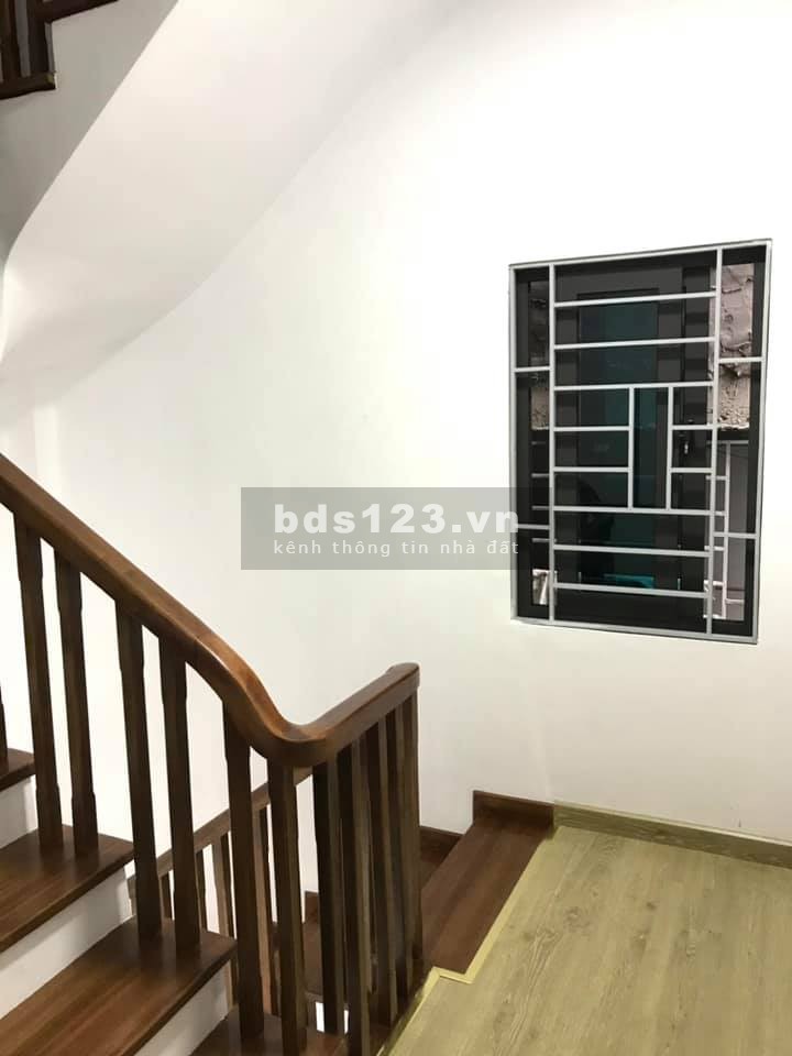 Bán nhà đẹp Cầu Diến ở ngay Quận Bắc Từ Liêm, dt 35m2, giá 2.x tỷ