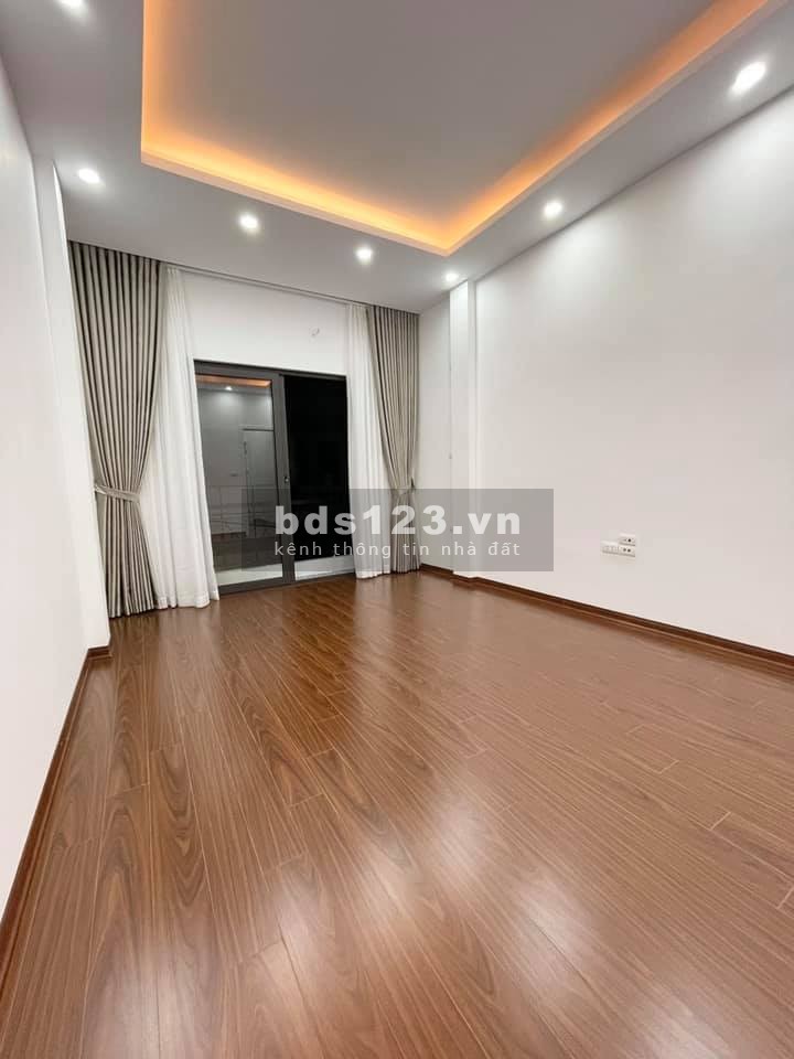 Nhà đẹp Nguyễn Trãi, 55m2 x 4 tầng - Mua nhà tặng cả nội thất ĐỈNH, sân LỚN, SĐ Phân lô