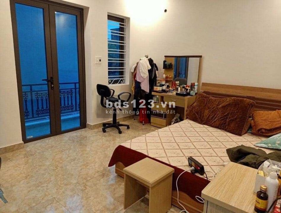 Bán Nhà Lạc Long Quân dt 95m2 giá 10 tỷ, Biệt thự nhà vườn trung tâm Tây Hồ