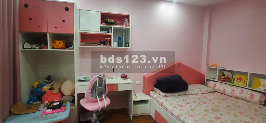 Nhà tự xây cực đẹp gần phố tặng nội thất 35x5t, chỉ 3.69 tỷ. LH: 0941111357