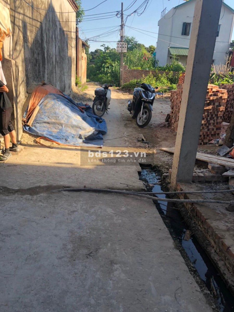 Đất Kiêu Kỵ, Gia Lâm giáp Vin Ocean Park DT 41m2 giá 1.26 tỷ. LH 0983253436