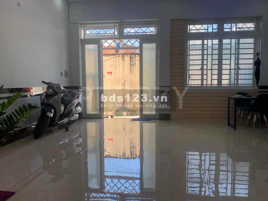 Bán nhà mới xây xong, 5.8x7m, 3 tấm 4PN, giá 4.8 tỷ, p.15 tân bình